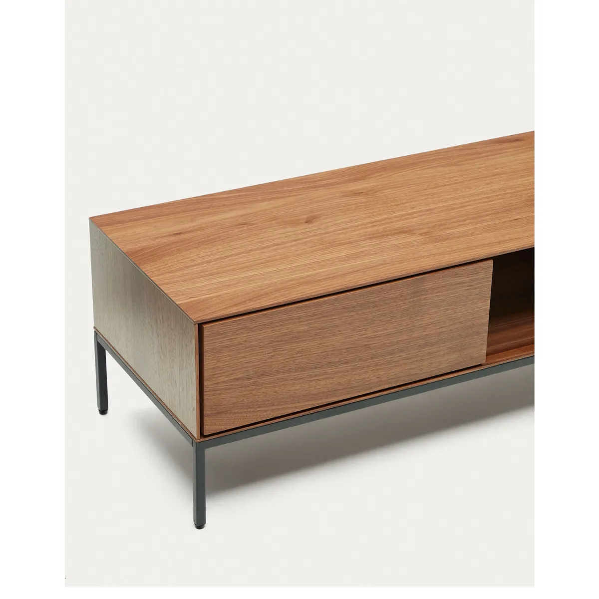 TV stolek v dekoru ořechu v přírodní barvě 195x35 cm Vedrana – Kave Home-image-4