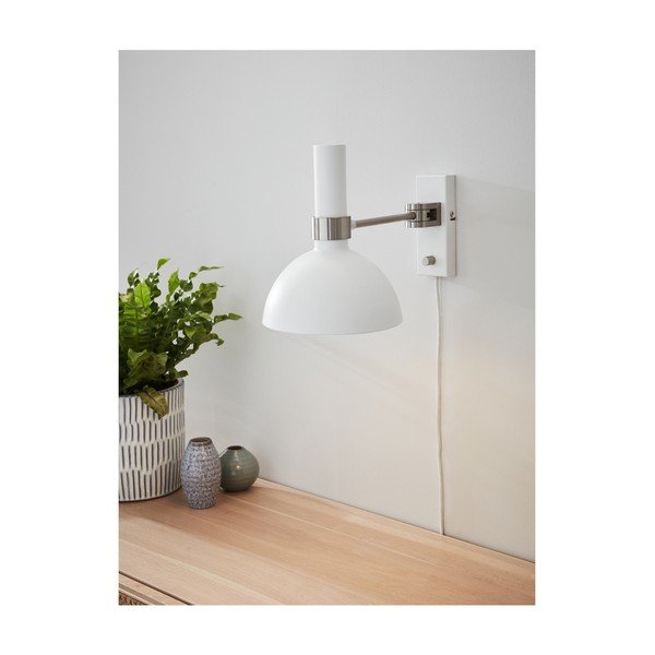 Bílá nástěnná lampa Markslöjd Larry-image-1