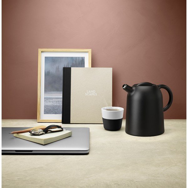 Černá vakuová konvička na čaj Eva Solo Thimble, 1 l-image-1