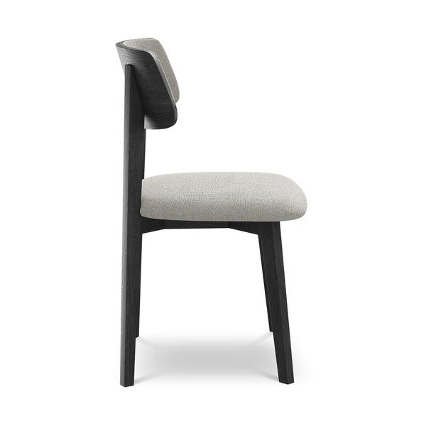 Světle šedá jídelní židle z masivního dřeva Niu – Makamii-image-2