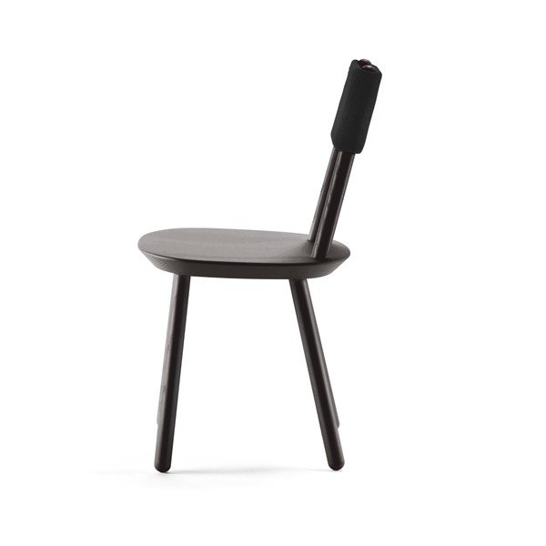 Černá židle z masivu EMKO Naïve -image-1