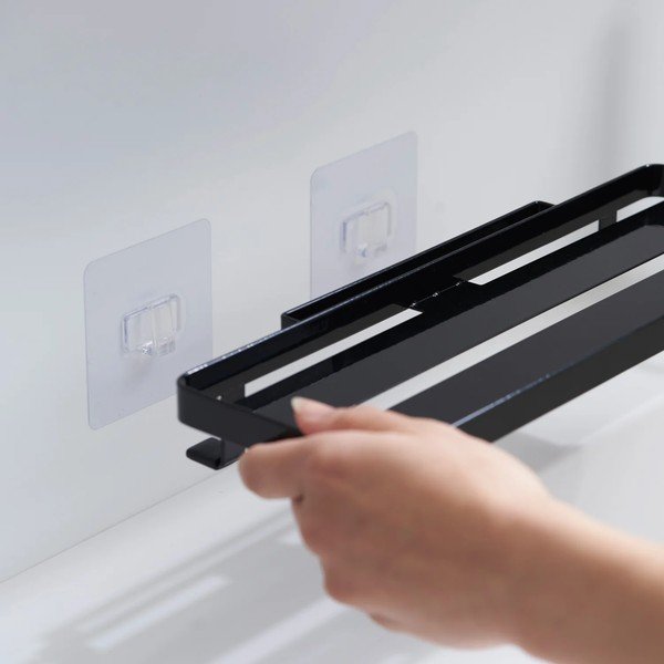 Matně černá ocelová koupelnová polička bez vrtání Film Hook – YAMAZAKI-image-3