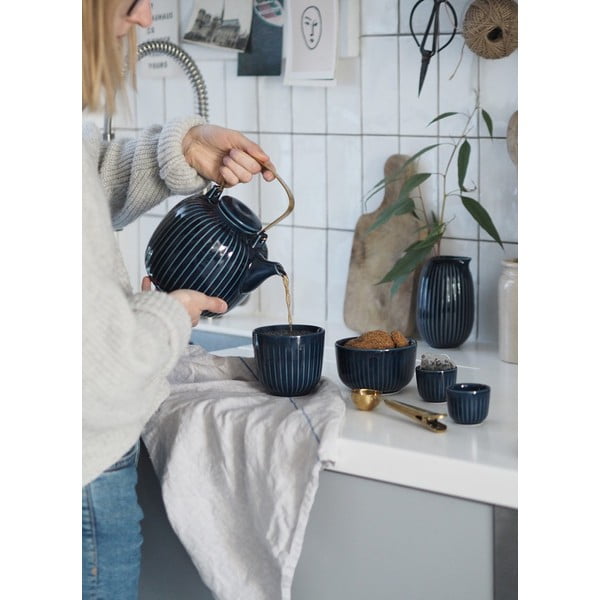 Tmavě modrá porcelánová čajová konvice Kähler Design Hammershoi, 1,2 l-image-1