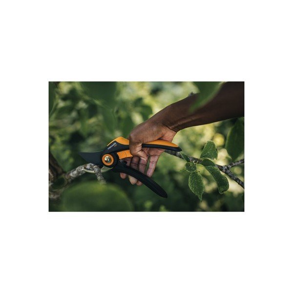 Dvoučepelové zahradní nůžky Fiskars Plus-image-2