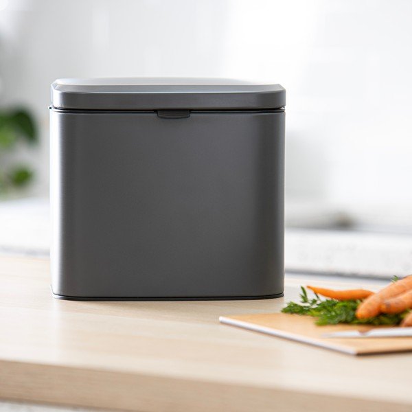 Tmavě šedá nádoba na kompostovatelný odpad 4 l Essentials – Ladelle-image-4