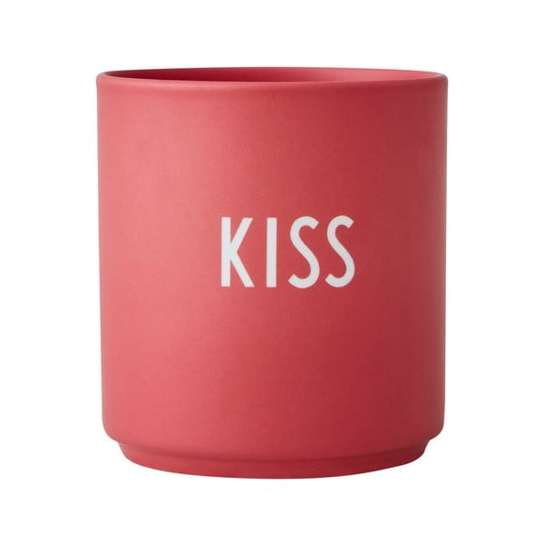 Červený porcelánový hrnek Design Letters Kiss, 300 ml
