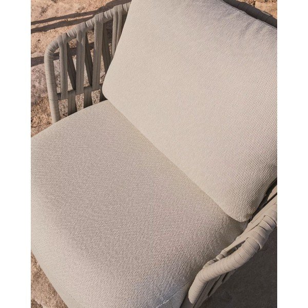 Krémové/taupe polstrované zahradní křeslo Osani – Kave Home-image-2