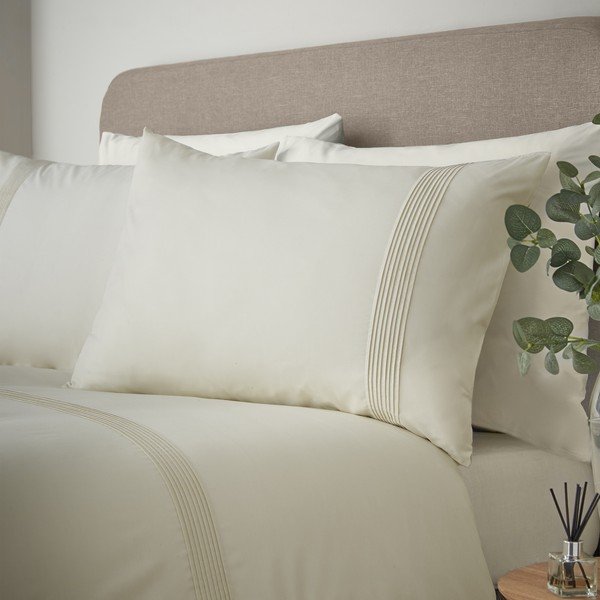 Krémové povlečení na jednolůžko 135x200 cm Pintuck Easy Iron Percale – Catherine Lansfield-image-2