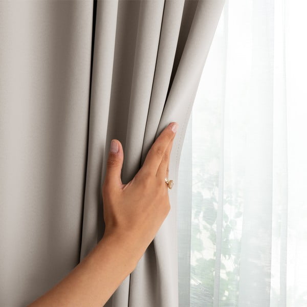 Béžový dimout závěs 140x175 cm Kierra – Restilo-image-2