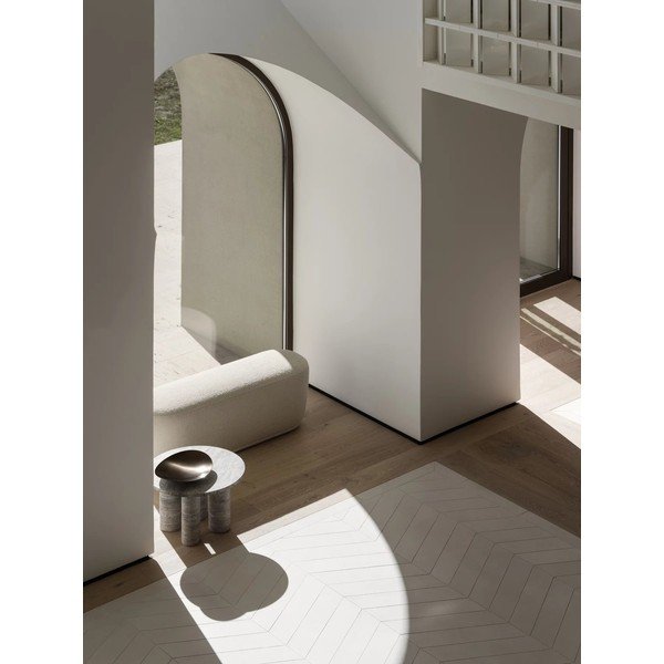 Kamenný kulatý odkládací stolek ø 52 cm Volos – Blomus-image-1