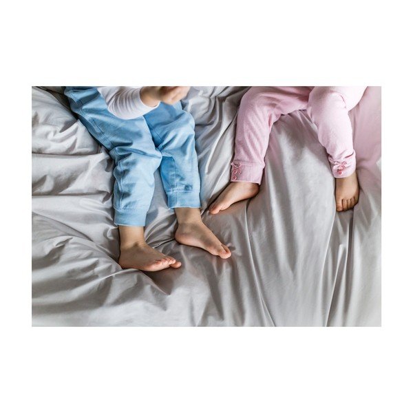 Světle šedý prodloužený povlak na peřinu na dvoulůžko z egyptské bavlny 200x220 cm Perla – WeLoveBeds-image-3