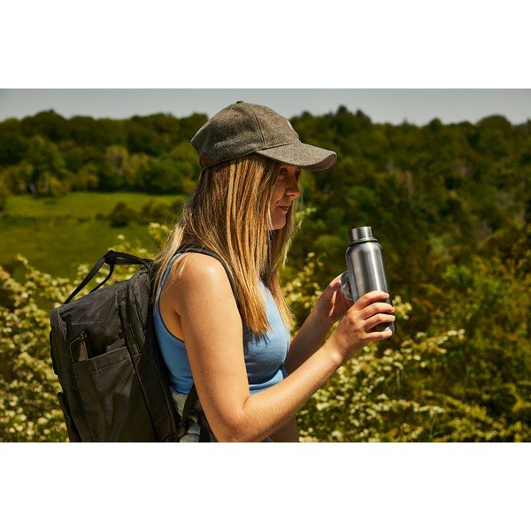 Termoláhev z nerezové oceli ve stříbrné barvě 500 ml – Black + Blum-image-3