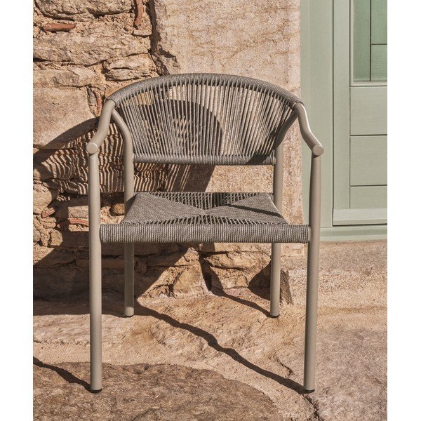 Taupe ratanová zahradní židle Livadia – Kave Home-image-1