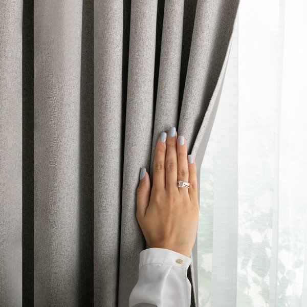 Taupe zatemňovací závěs 140x250 cm Corita – Restilo-image-2