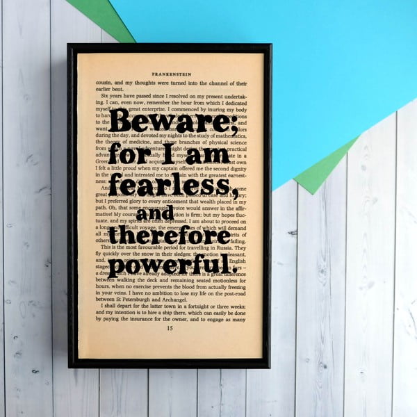 Plakát v dřevěném rámu Frankenstein Fearless