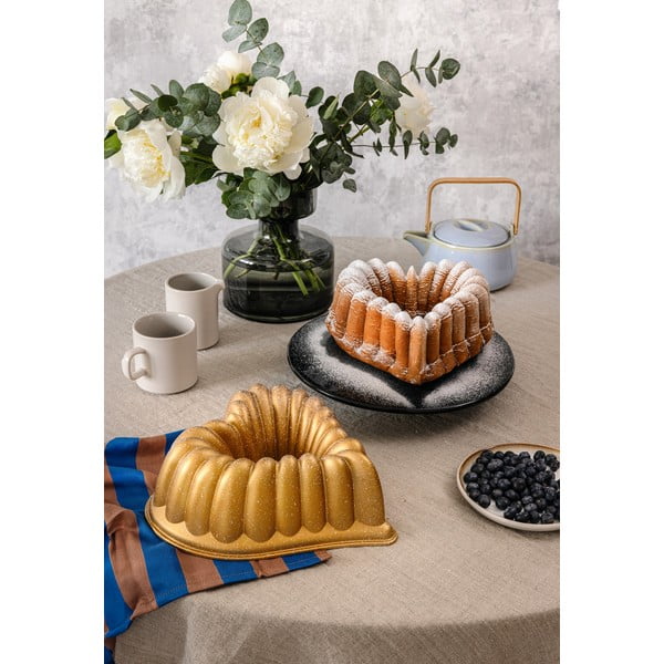 Hliníková forma na pečení bábovky Cora – Bonami Selection-image-1