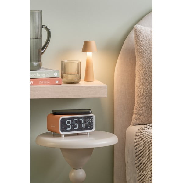 Budík s bezdrátovou nabíječkou Chunky LED – Karlsson-image-1