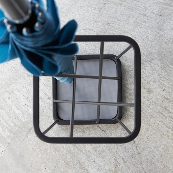 Černý stojan na deštníky YAMAZAKI-image-1