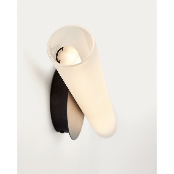 Černobílé LED nástěnné svítidlo Vauxall – Kave Home-image-3