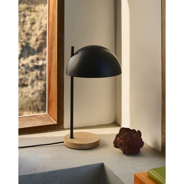 Černá/v přírodní barvě stolní lampa s kovovým stínidlem (výška 48,5 cm) Catlar – Kave Home-image-1