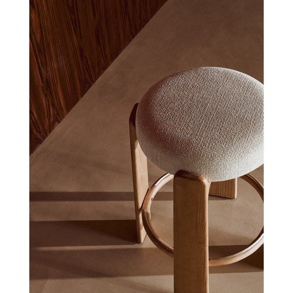 Béžová/ve světle přírodní barvě barová stolička z jasanového dřeva (výška sedáku 65 cm) Granite – Kave Home-image-3