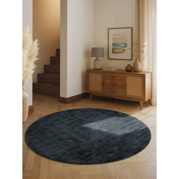 Černý ručně tkaný kulatý koberec z viskózy ø 120 cm Noemi – Vikosa-image-1