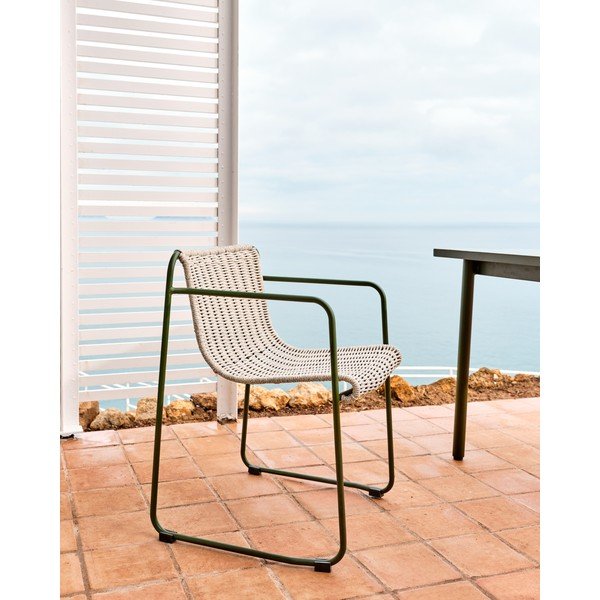 Šedozelená kovová zahradní židle Maurina – Kave Home-image-1