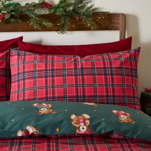 Červené/tmavě zelené povlečení na jednolůžko 150x120 cm Christmas Tartan Teddy Bear – Catherine Lansfield-image-3