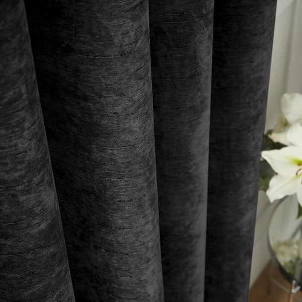 Černé termo závěsy v sadě 2 ks z žinylky 117x183 cm Selene Luxury Chenille – Hyperion-image-3