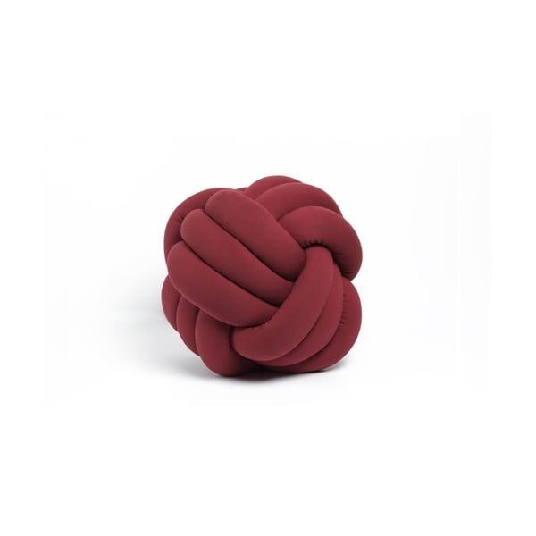 Tmavě červený dekorativní polštářek Knot, ⌀ 30 cm
