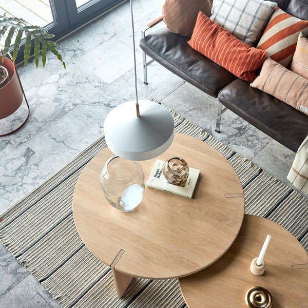 Kulatý konferenční stolek z dubového dřeva v přírodní barvě ø 65 cm Oy – OYOY Living Design-image-2