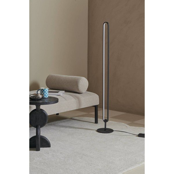Matně černá kovová LED stmívatelná stojací lampa (výška 130 cm) Loop – Ellos Home-image-2