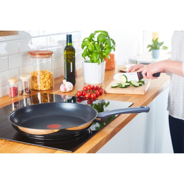 Nerezová pánev s nepřilnavým povrchem ø 24 cm Daily Cook G7300455 – Tefal-image-1