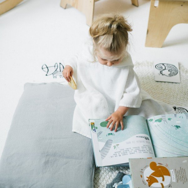 Dětský šedý lněný povlak na polštář Linen Tales Nature, 40 x 60 cm-image-4