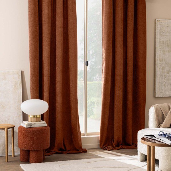 Závěs z materiálu bouclé v terakotové barvě 140x260 cm Winona – douceur d'intérieur-image-1