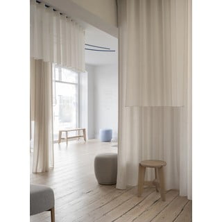 Šedá lavice z textilie bouclé KUON – Blomus