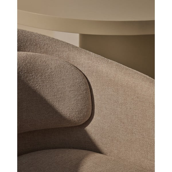 Béžové čalouněné jídelní křeslo s područkami Minda – Kave Home-image-3