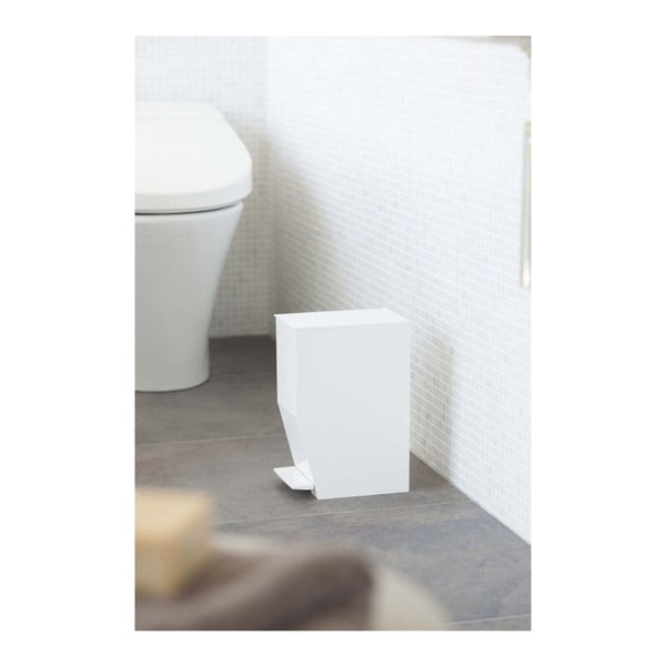 Bílý nášlapný plastový odpadkový koš 3,9 l Tower – YAMAZAKI-image-1