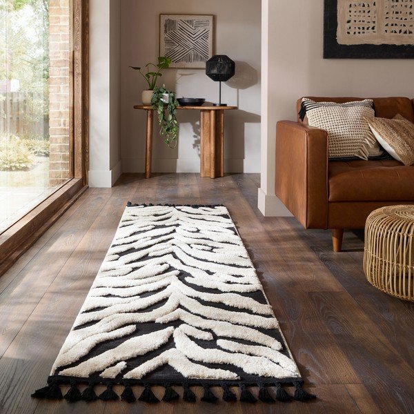 Černobílý běhoun 80x300 cm Esra Zebra – Flair Rugs-image-1