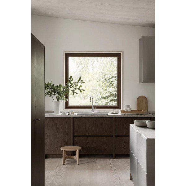 Stolička z dubového dřeva v přírodní barvě Eli – Blomus-image-3