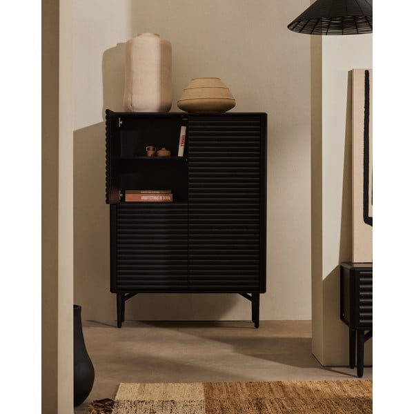 Černá skříňka v dekoru dubu 104,5x144x40 cm Lenon – Kave Home-image-1