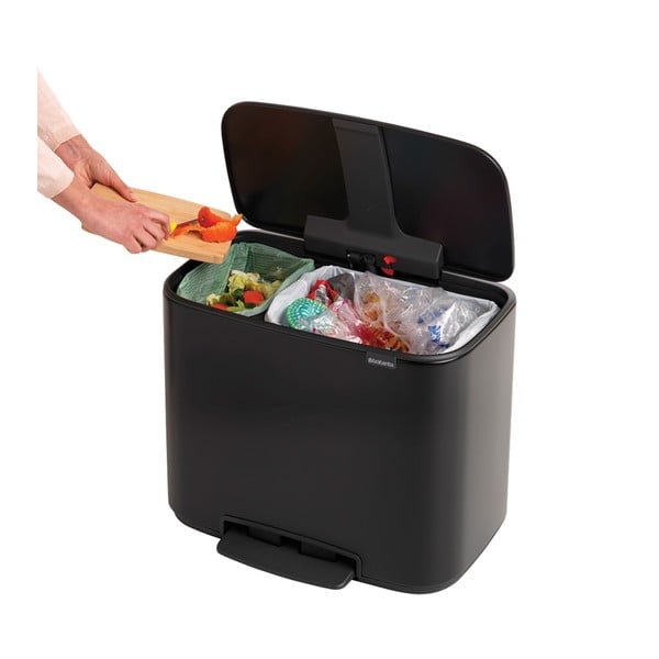 Matně černý nášlapný ocelový odpadkový koš na tříděný odpad 11+23 l Bo – Brabantia-image-1