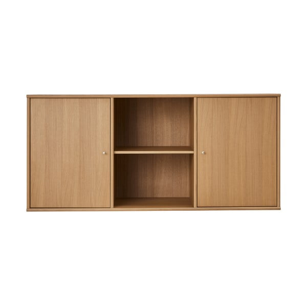Nízká závěsná komoda v dekoru dubu v přírodní barvě 133x61 cm Mistral – Hammel Furniture