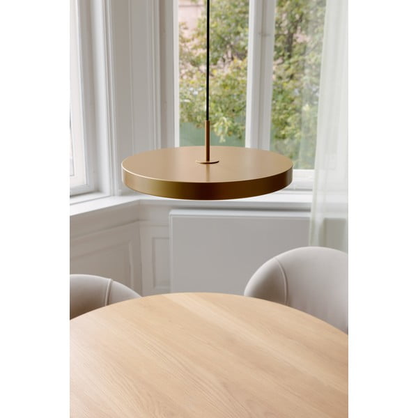 LED závěsné svítidlo ve zlaté barvě s kovovým stínidlem ø 43 cm Asteria Medium – UMAGE-image-1