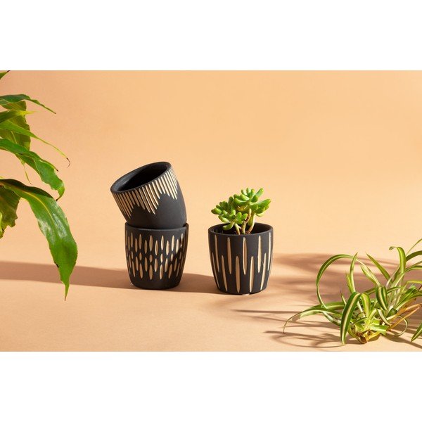 Obaly na květináče z terakoty v sadě 3 ks ø 8 cm Grafitto – Sass & Belle-image-1