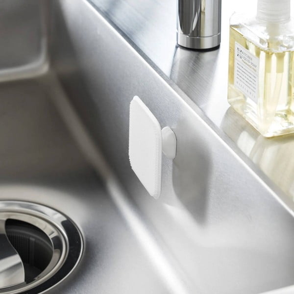 Silikonová houbička na nádobí Tower – YAMAZAKI-image-4