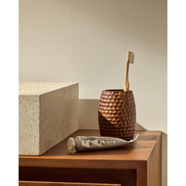 Hnědý dřevěný kelímek na zubní kartáčky Fraz – Kave Home-image-1
