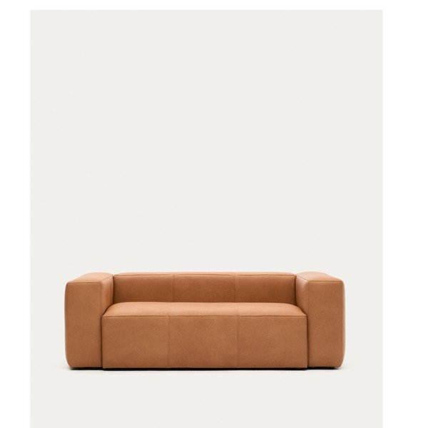 Hnědá kožená pohovka 210 cm Blok – Kave Home