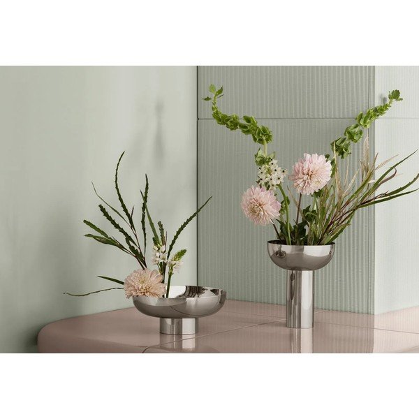 Nerezová váza ve stříbrné barvě (výška 21 cm) Miyabi – Blomus-image-1