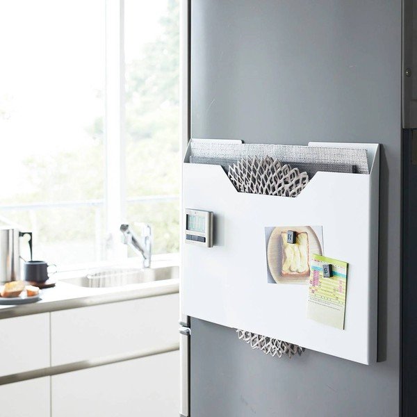 Kovové Pouzdro na prostírání bez vrtání Tower – YAMAZAKI-image-1